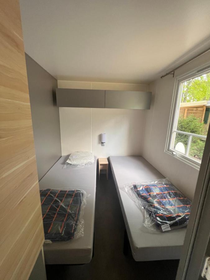 Mobil Home Du Lac - Camping 4 Etoiles Aureilhan  Exterior photo