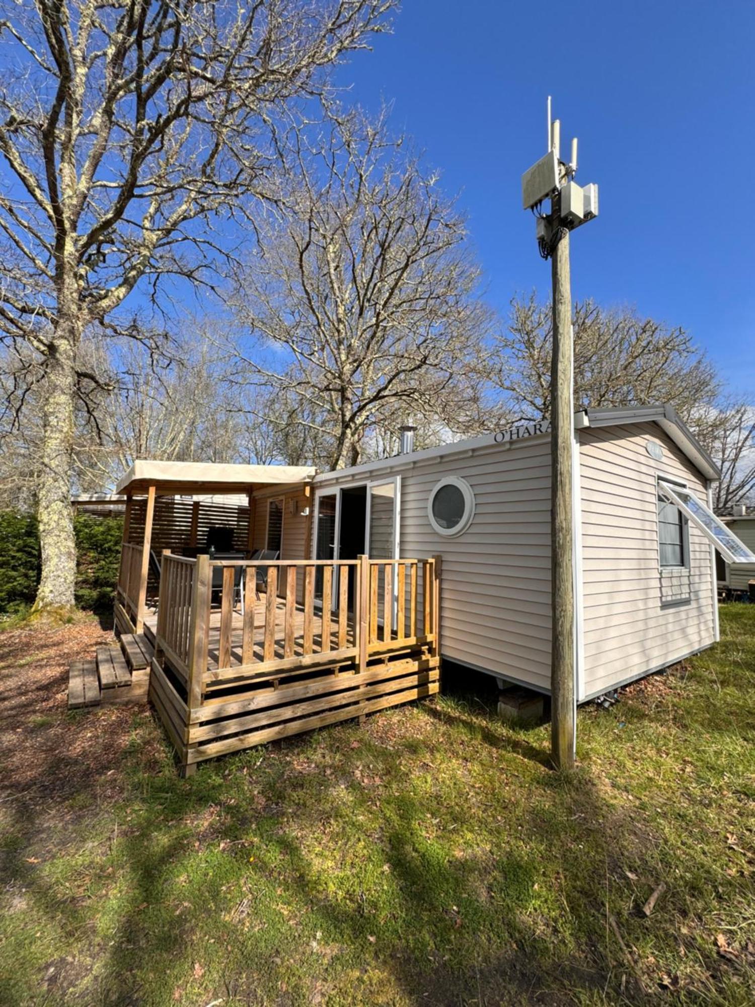 Mobil Home Du Lac - Camping 4 Etoiles Aureilhan  Exterior photo